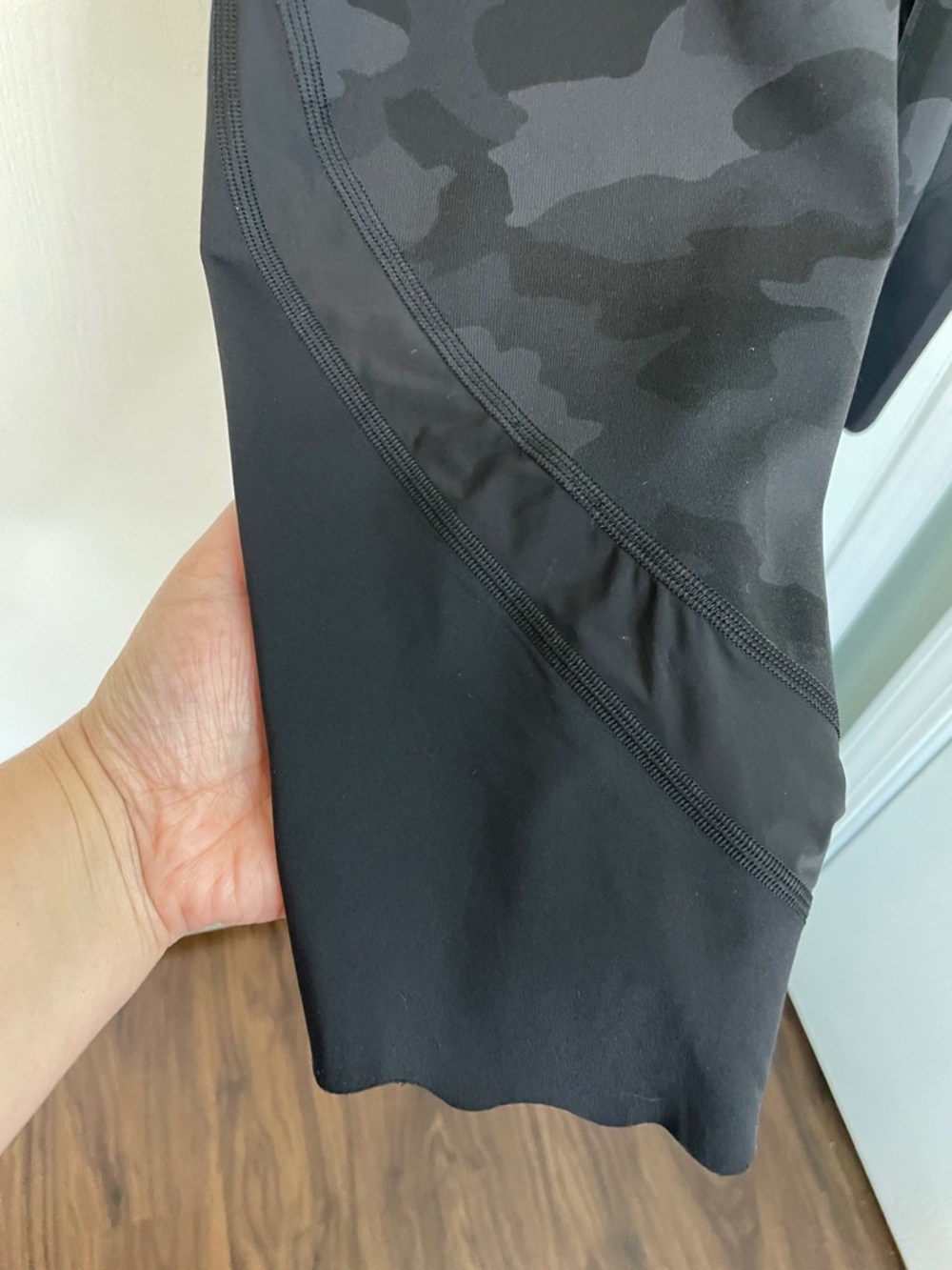 Lululemon Align Like New 25” Inseam Size 14 Heritage Camouflage Deep Coal HR - Picture 5 of 9